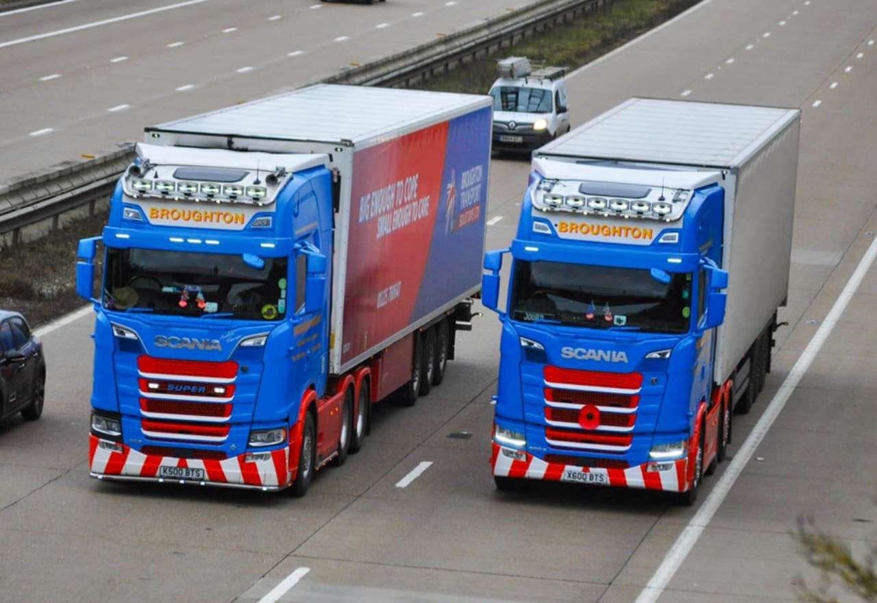 Freight Trains V Haulage Lorries in the UK